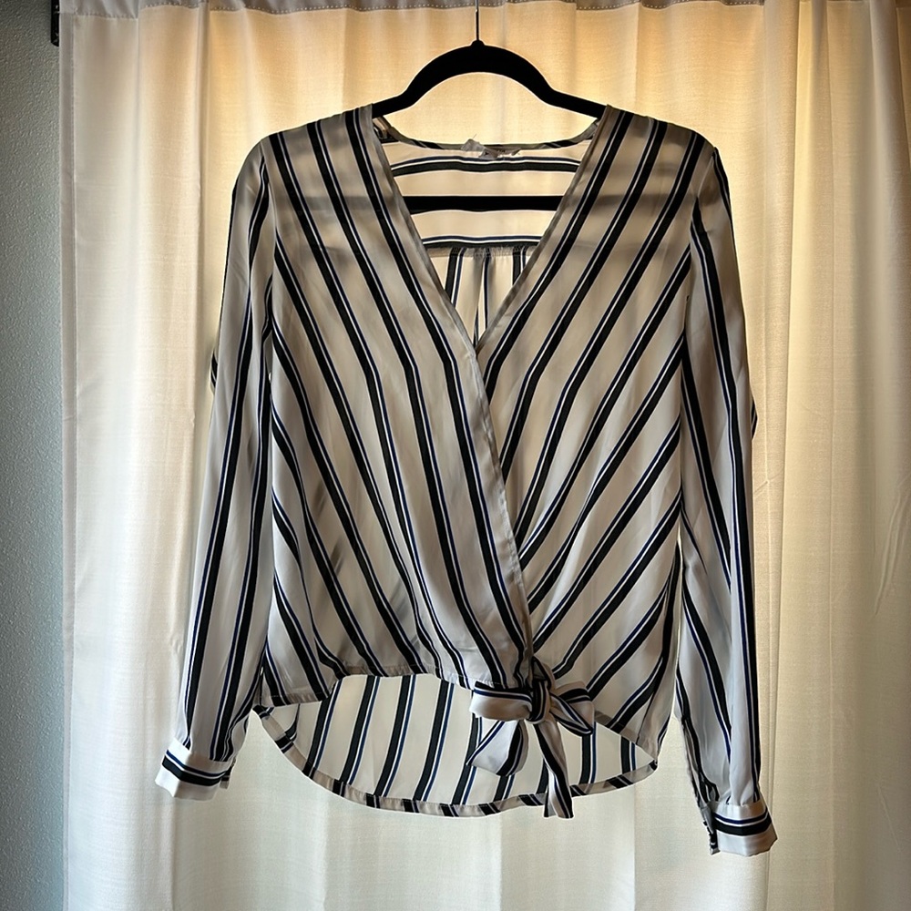 BB Dakota Women’s Dress Shirt